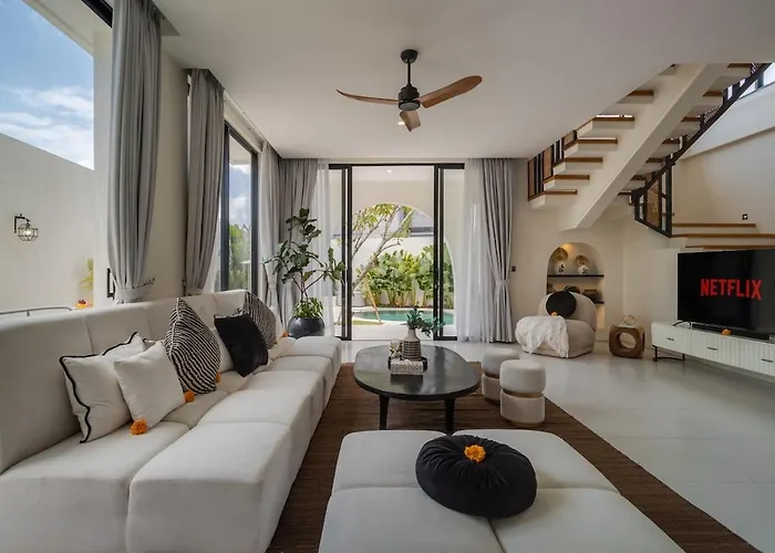 Luxury 4bd Pererenan By With Unique Pool Canggu (Bali)