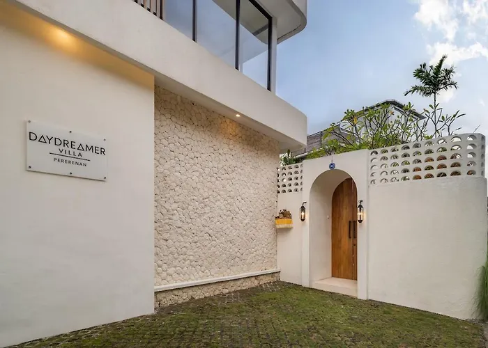 Villa Luxury 4bd Pererenan By With Unique Pool *