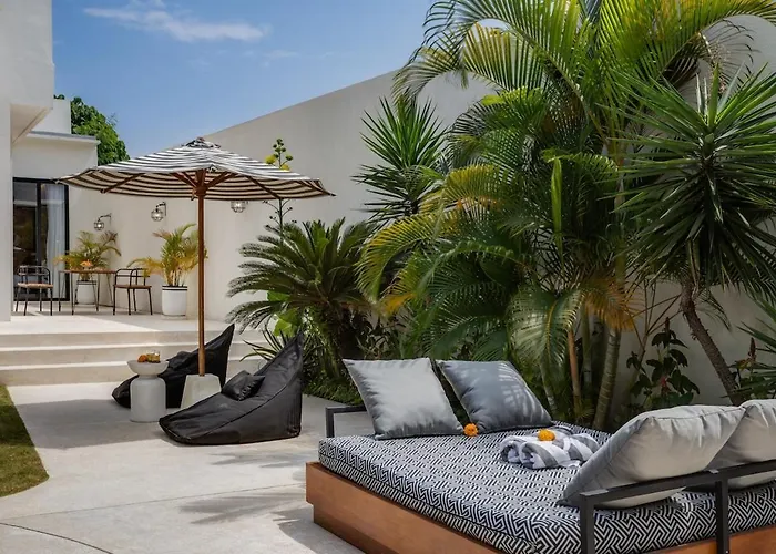 Villa Luxury 4bd Pererenan By With Unique Pool Canggu (Bali)