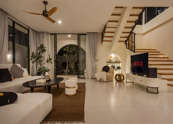 Luxury 4bd Pererenan By With Unique Pool Canggu (Bali)